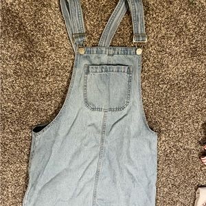 Overall skirt